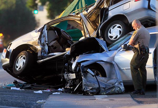 Colorado personal injury attorney - Car accident victim seeking maximum compensation